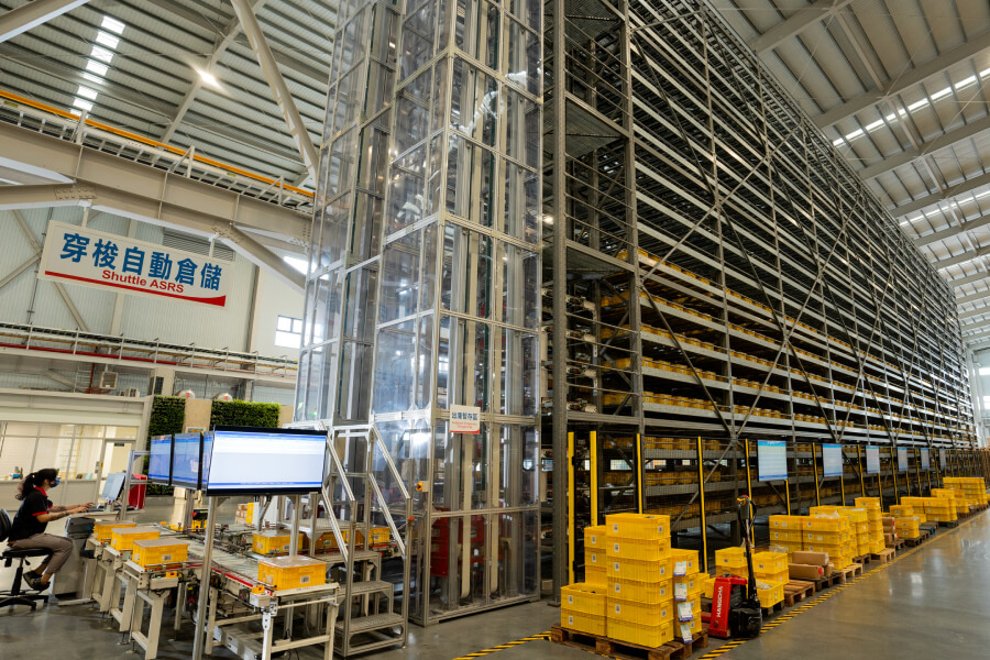 What makes an auto parts manufacturing factory ‘Smart’?