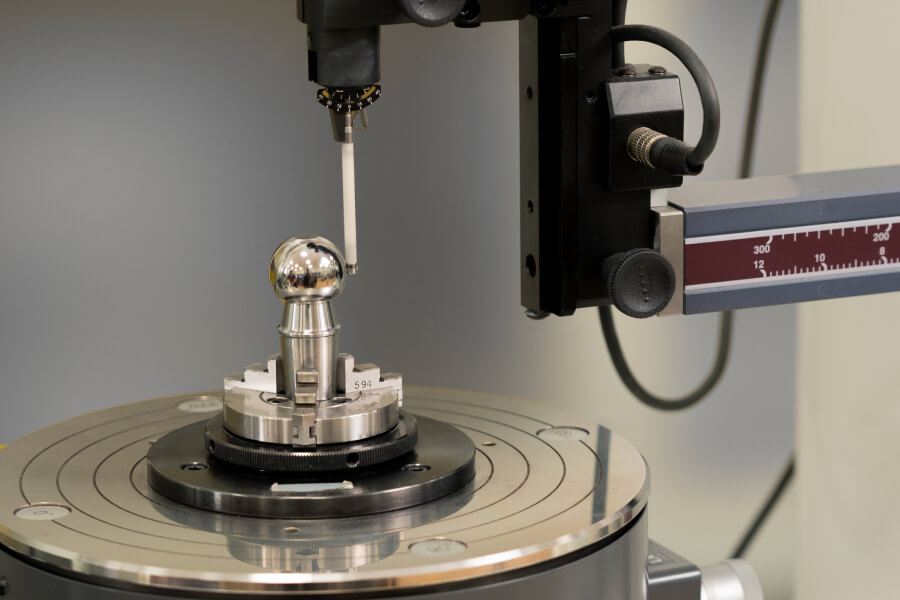 What are the critical steps in tie rod end quality control?