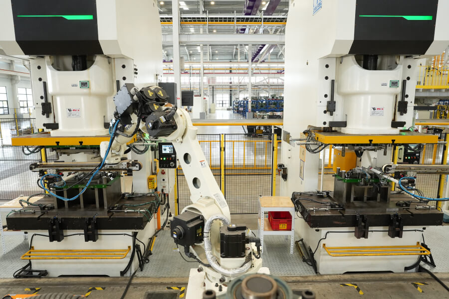 Comparing IATF 16949 & ISO 9001 standards